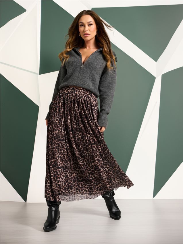 sacai 国内買付 Leopard Print Skirt Pleated Leopard Print Skirt | White House Black Market