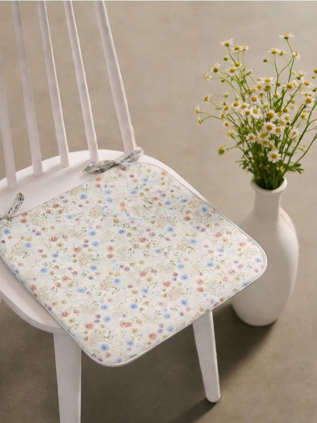 Sinsay - Perna pentru scaun cu motiv floral - multicolor