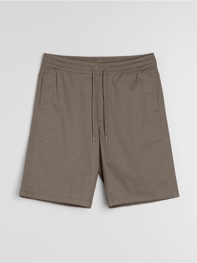 Sinsay - Pantaloni scurți jogger, cu conținut ridicat de bumbac - cafeniu