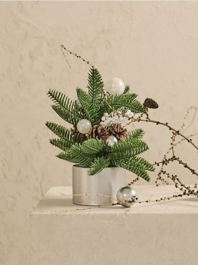 Dekorativní umělá rostlina