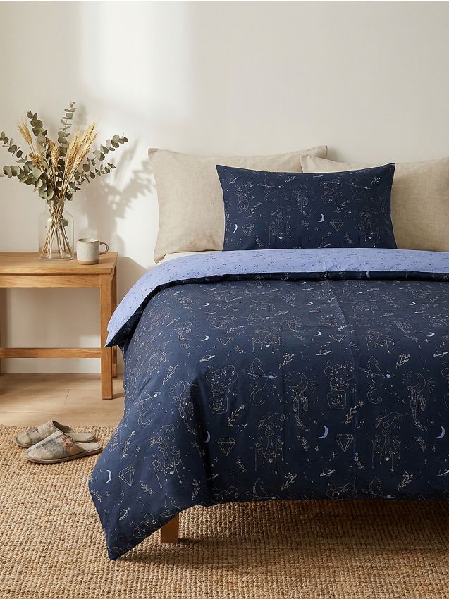 Sinsay - Set de lenjerie de pat reversibilă cu motiv ezoteric - bleumarin
