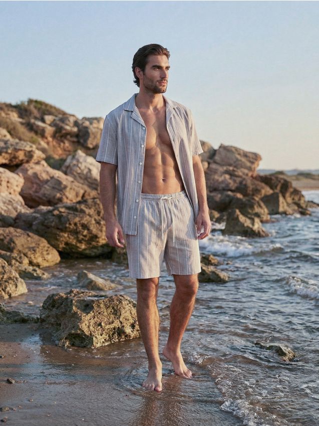 Sinsay - Pantaloni scurți în dungi, din bumbac - gri