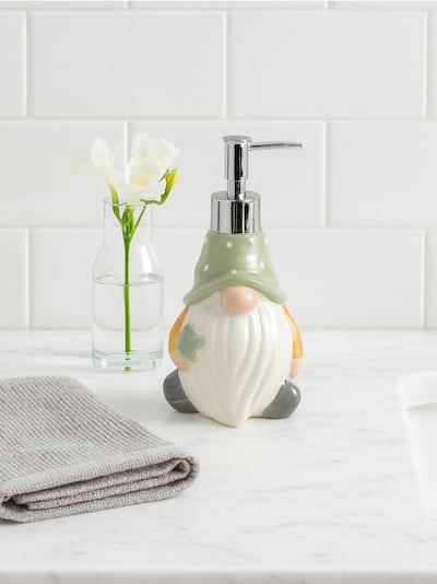 Świąteczny dozownik na mydło w kształcie skrzata