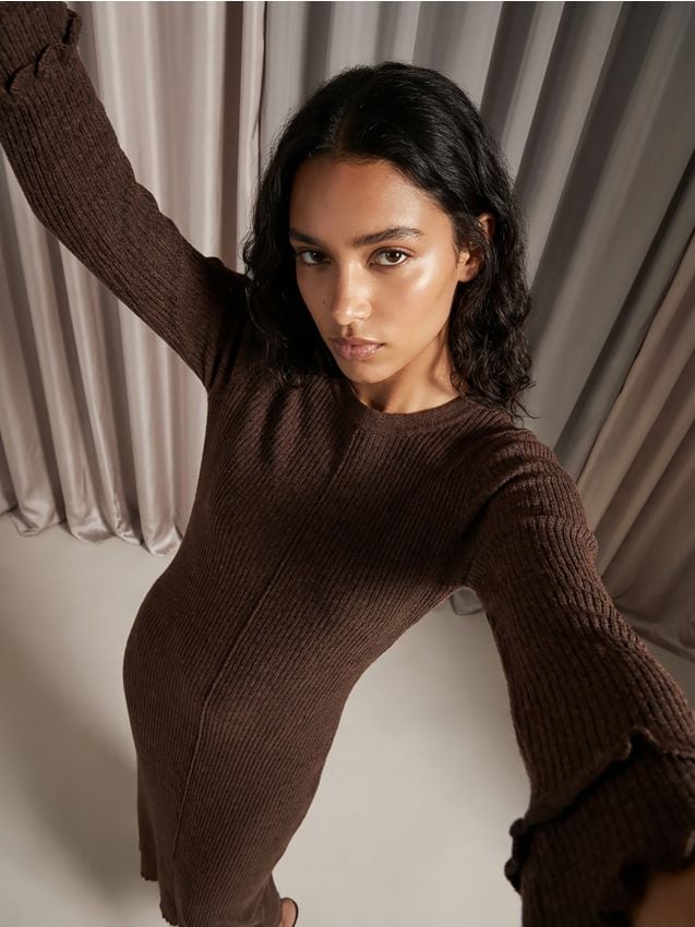 Sinsay - Rochie midi din tricot cu mâneci lungi - maro