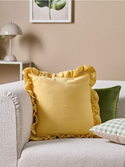 Padjapüür pitsist äärisega