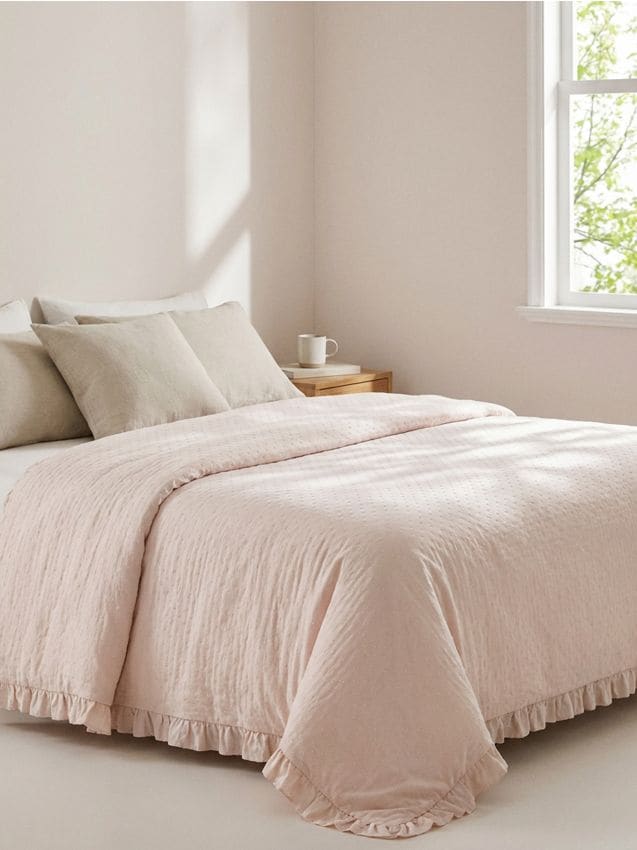 Sinsay - Cuvertură matlasată cu volan - bej