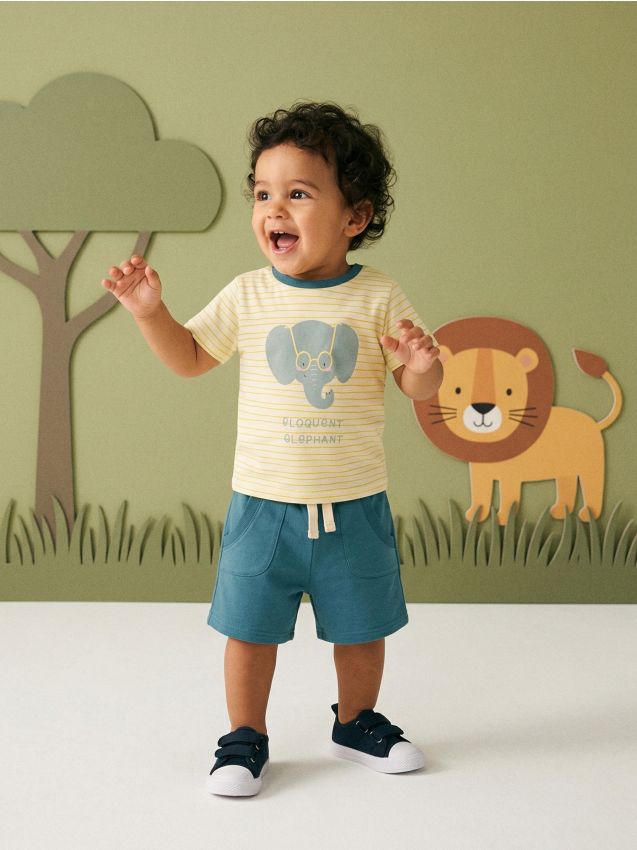 Sinsay - Compleu cu tricou și pantaloni scurți - crem