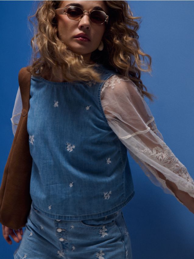 Sinsay - Top din denim cu broderie florală - albastru