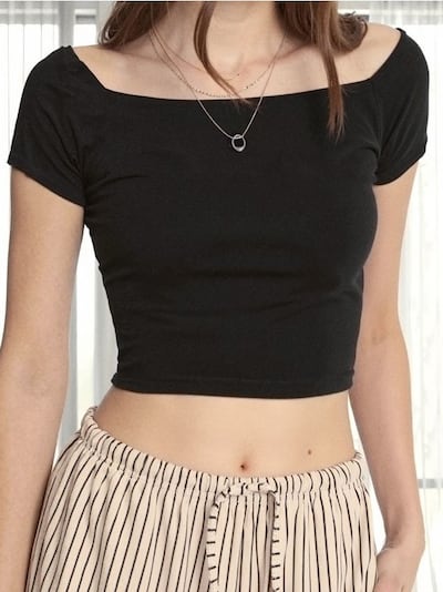 Crop top s krátkým rukávem
