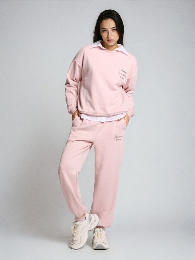 Sinsay - Spodnie jogger z miękkim wnętrzem - różowy