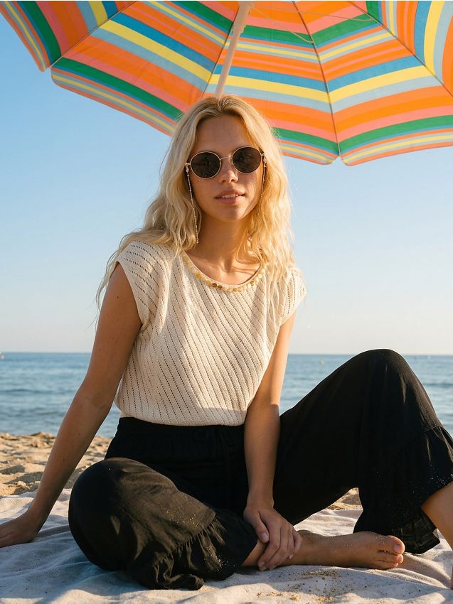 Sinsay - Bluză tricotată cu decolteu decorativ - nude