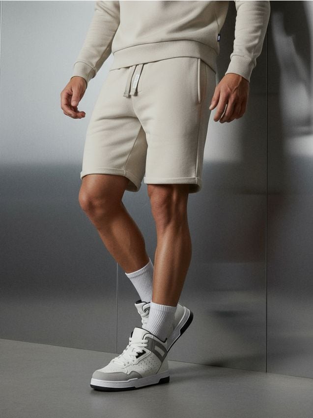 Sinsay - Pantaloni scurți slim fit - bej