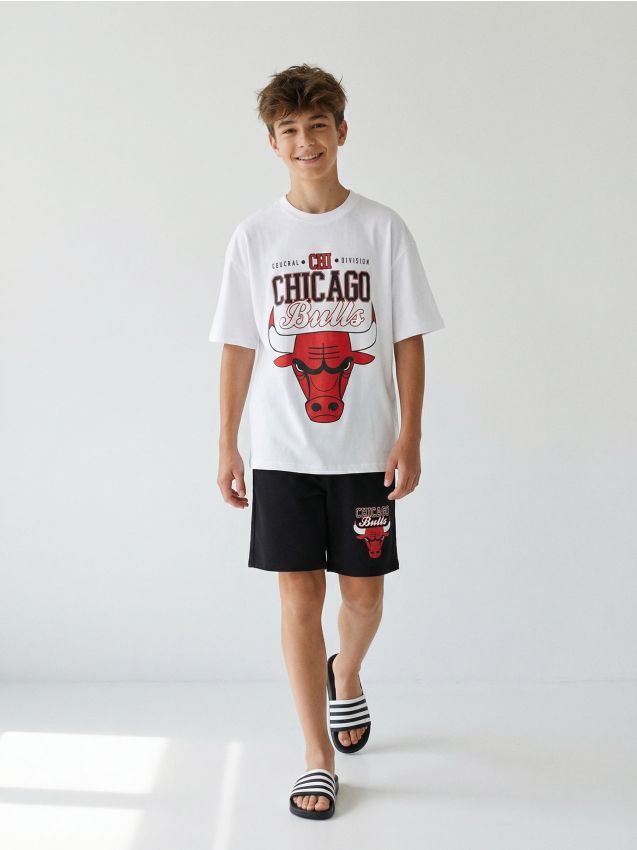 Спортивний комплект NBA Chicago Bulls: футболка і шорти Колір