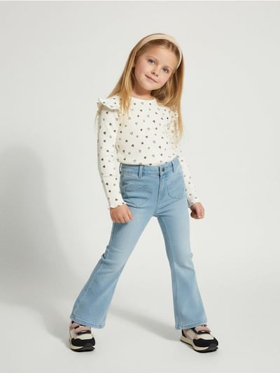 Schlagjeans mit Washed-Effekt