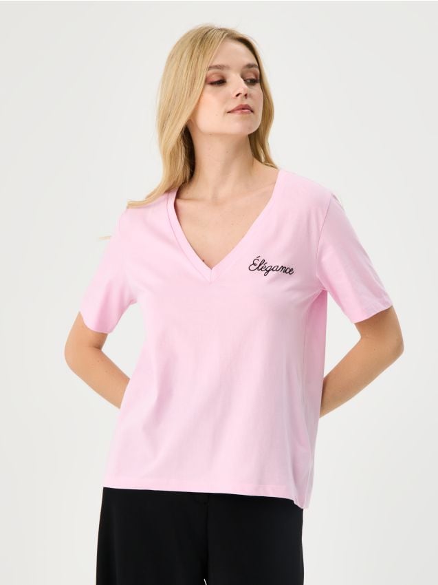Baumwoll-T-Shirt mit V-Ausschnitt - SINSAY