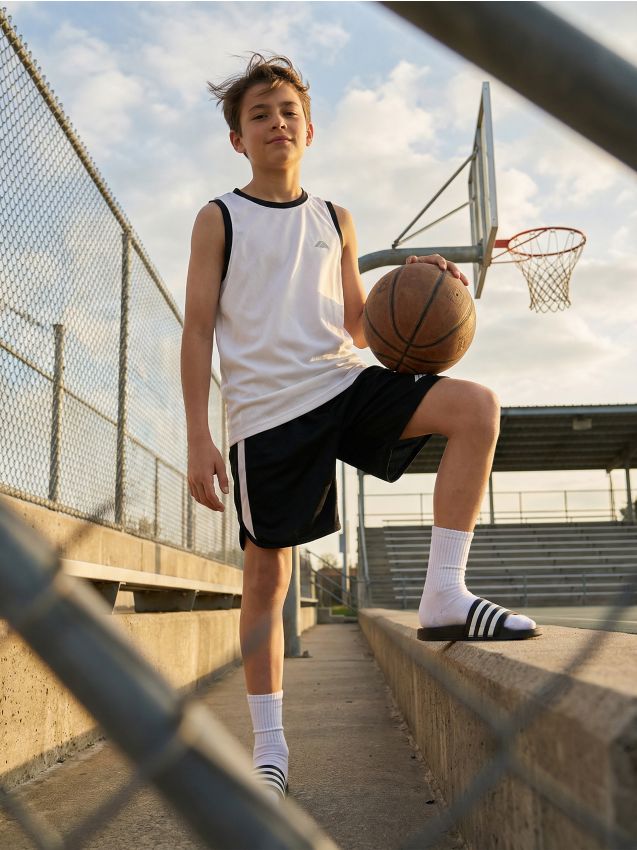 Sinsay - Set sport: tricou și pantaloni scurți Active - alb