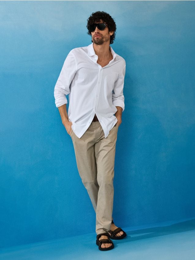 Sinsay - Pantaloni chino slim, cu curea - nude