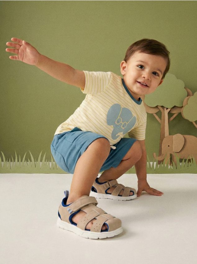 Sinsay - Sandale cu închidere cu velcro - bej