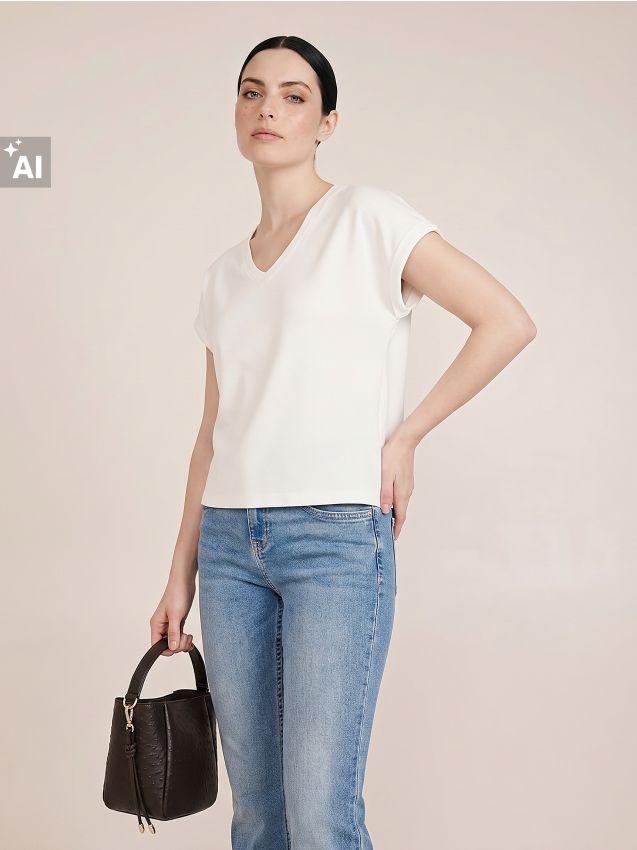 Sinsay - Tricou cu decolteu în V și amestec de viscoză - crem