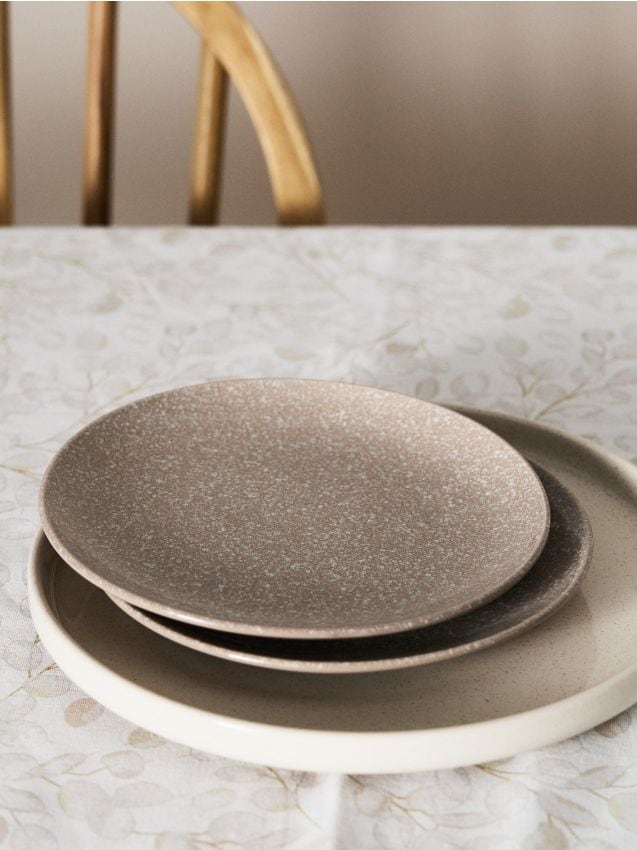 Sinsay - Farfurii de mic dejun din ceramică cu model punctat 2 pack - bej