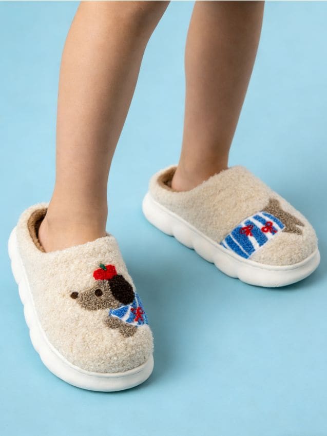 Sinsay - Papuci din imitație de lână de oaie - bej