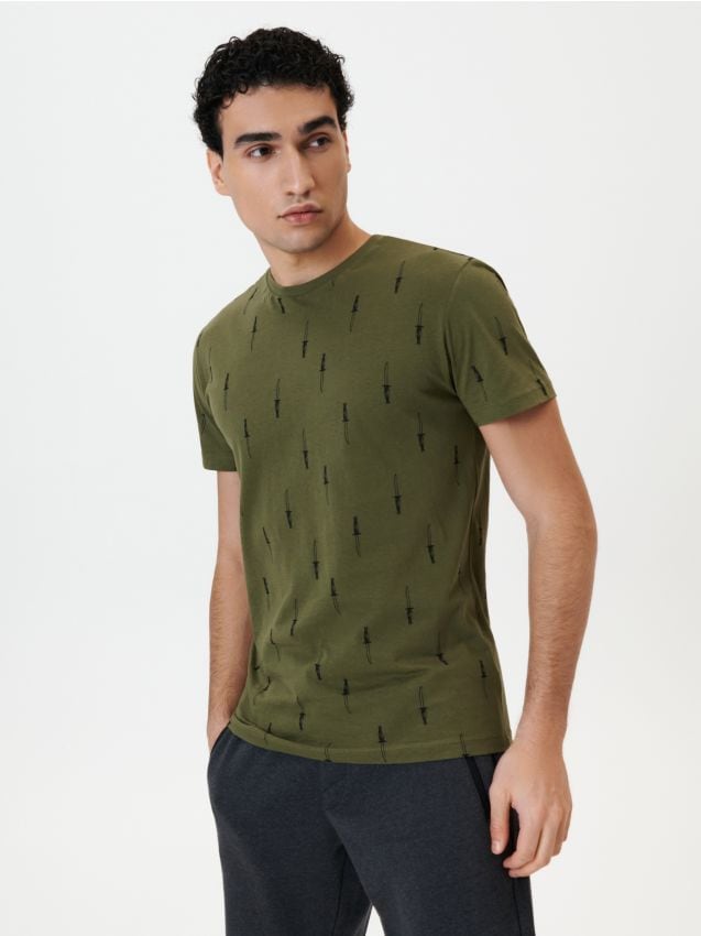 Long sleeve T-shirt with print Color light olive - SINSAY - 0235Q-81X