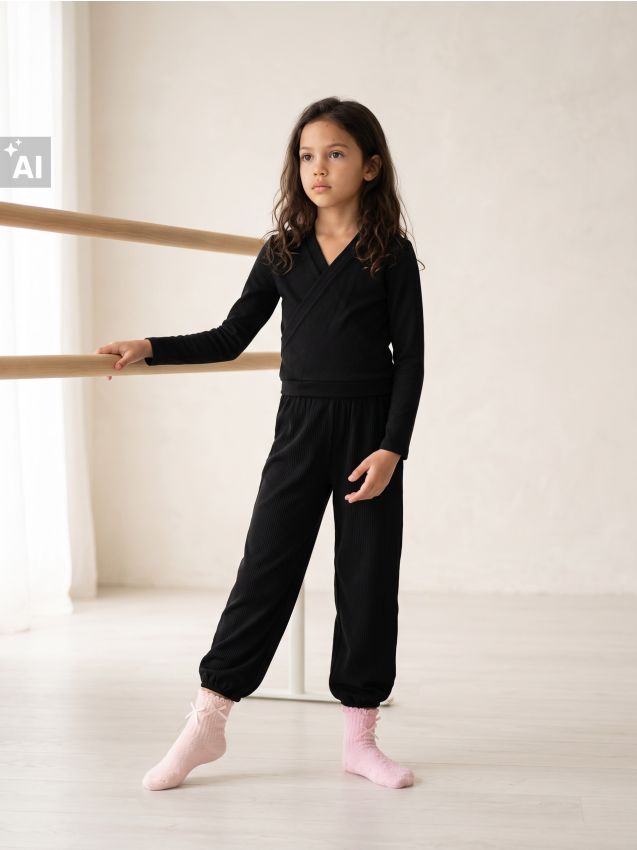 Sinsay - Pantaloni striați cu adaos de vâscoză Active - negru