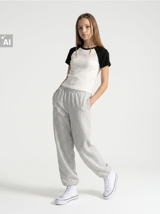 Sinsay - Pantaloni sport cu croială largă și bumbac - gri deschis