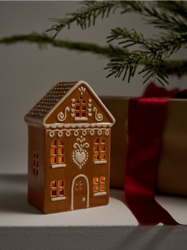 Sinsay - LED lampička v tvare domčeka - hnedá