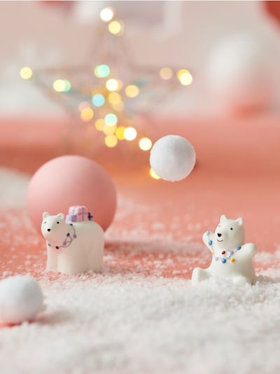 Božićna dekoracija u obliku polarne medvjede