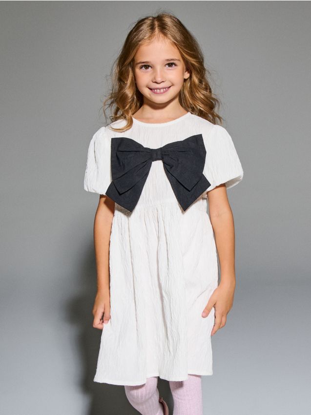 Sinsay - Rochie babydoll cu fundiță decorativă - alb