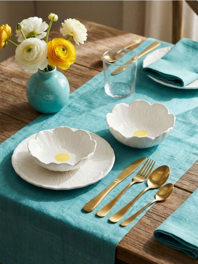 Sinsay - Farfurie ceramică în formă de floare - alb