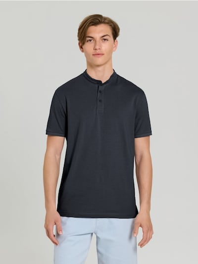 Футболка Henley