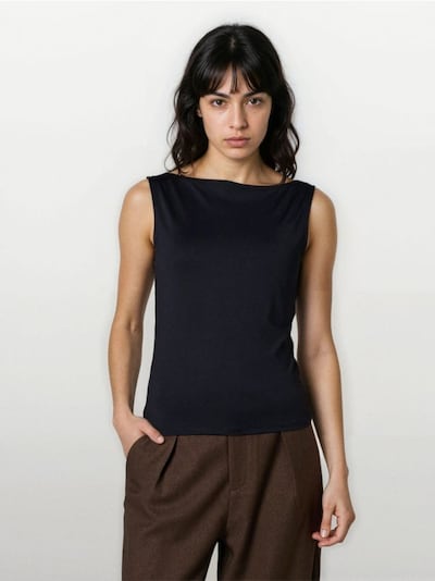 Гладкий топ без рукавів