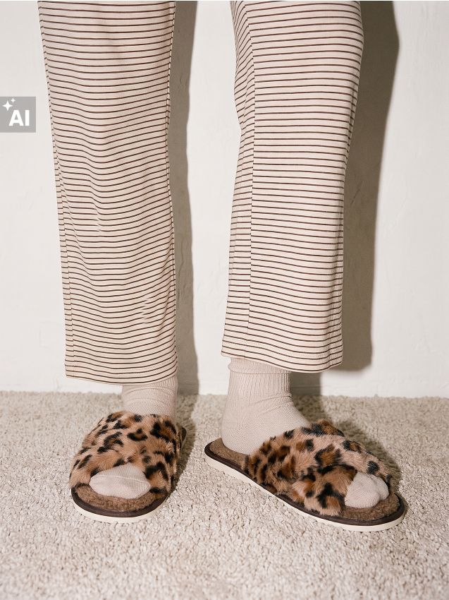 Sinsay - Plišane papuče s leopard uzorkom