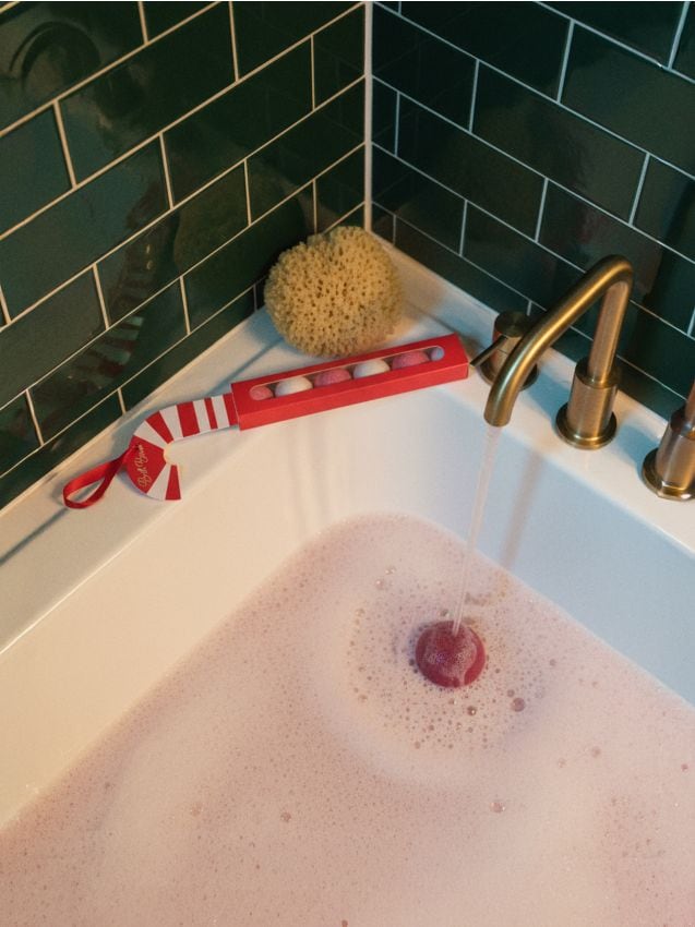 Sinsay - Guľôčky do kúpeľa s cukríkovou vôňou 6 pack - červená