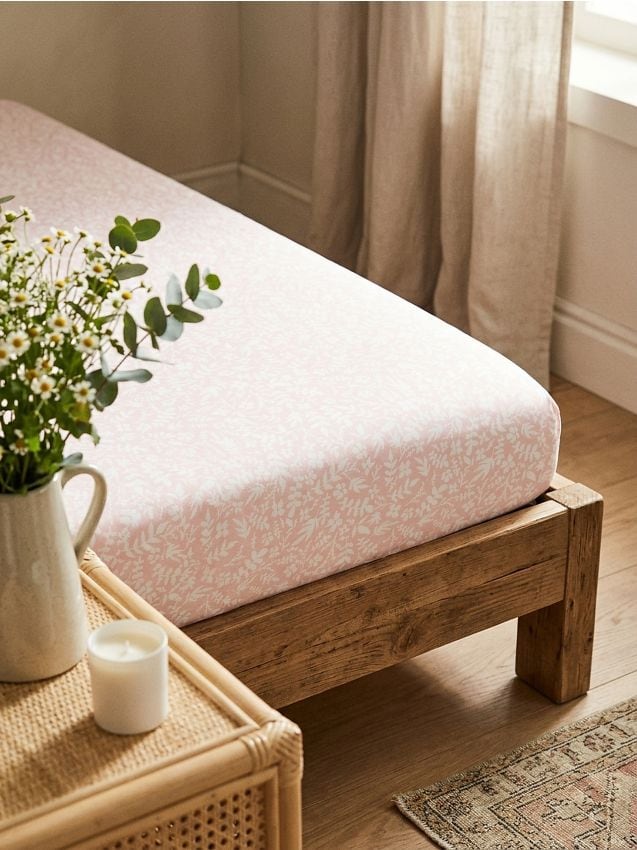 Sinsay - Cearșaf cu elastic cu model vegetal - roz-pastel