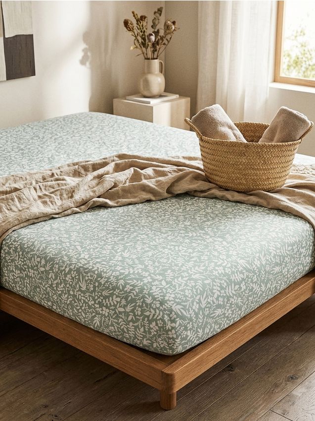 Sinsay - Cearșaf cu elastic cu model vegetal - verde-pal