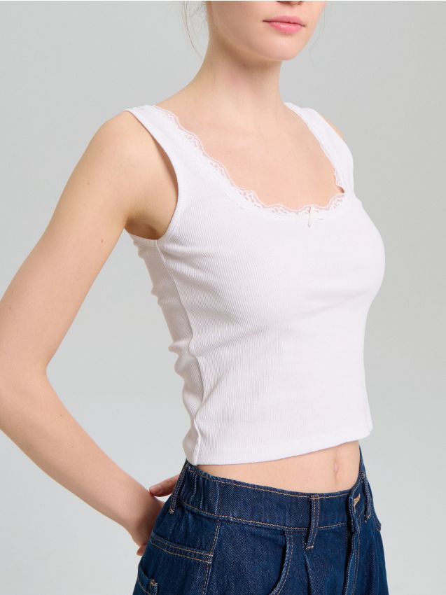 Sinsay - Top din bumbac cu dungi și dantelă la decolteu - alb