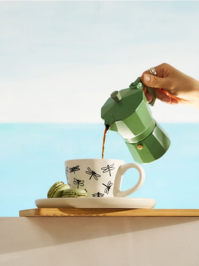 Sinsay - Cană ceramică cu motiv de libelule - alb