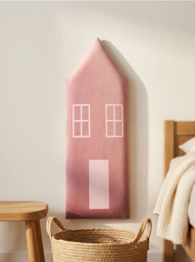 Sinsay - Panou tapițat cu motiv de casă - roz-pastel