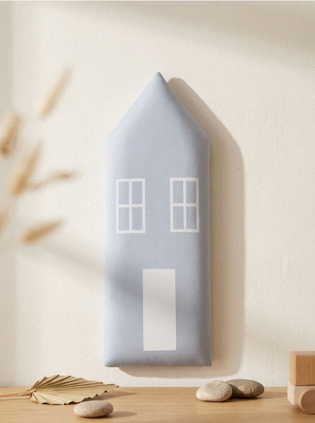 Sinsay - Panou tapițat cu motiv de casă - albastru-pal