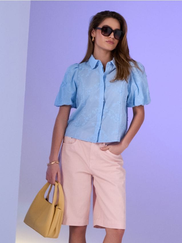 Sinsay - Jeansowe szorty jorts mid waist - różowy