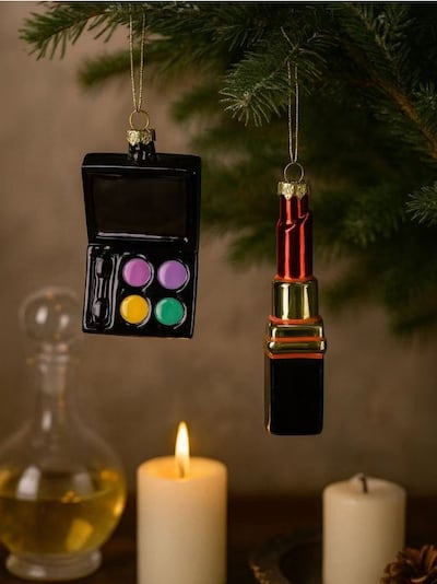 2-osaline jõulukuulide komplekt