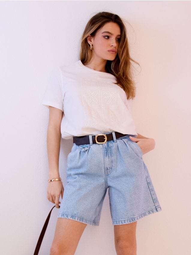 Sinsay - Szorty jeansowe bermudy high waist z zakładkami - niebieski