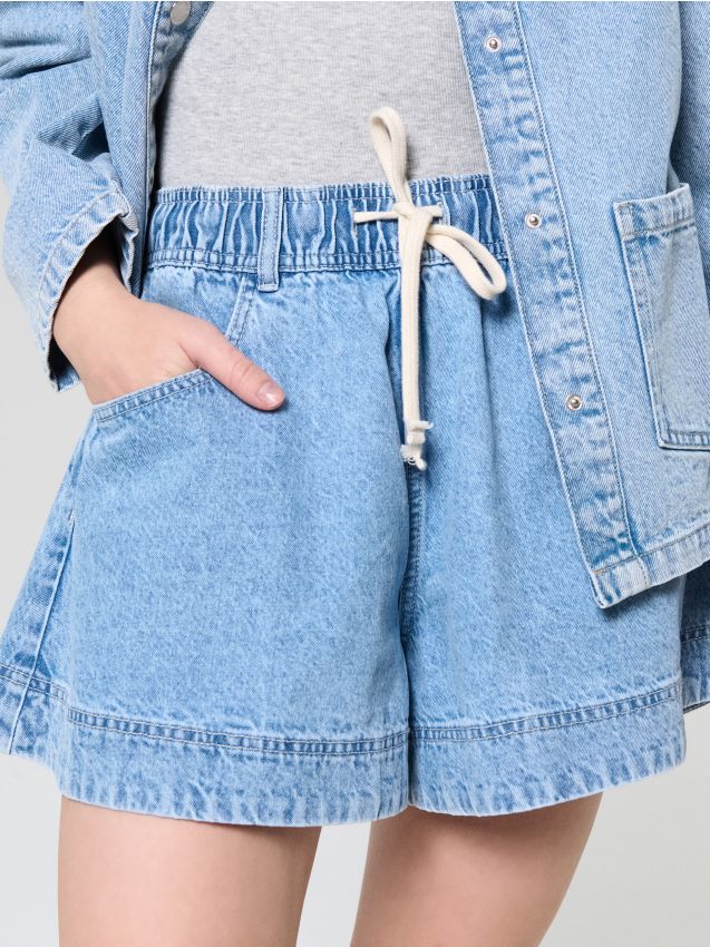 Sinsay - Szorty jeansowe jogger - niebieski