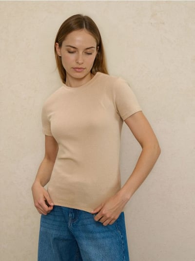 Памучна тениска с къс ръкав