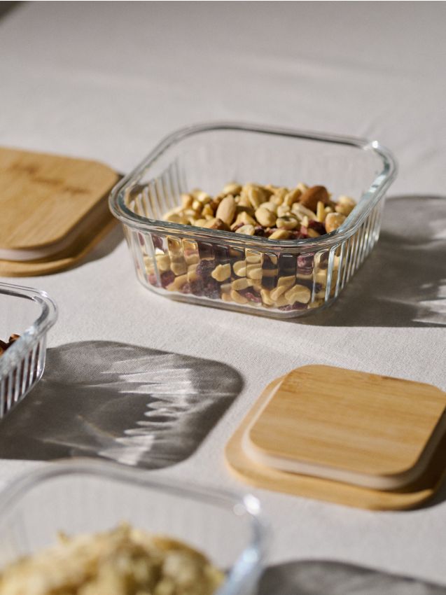 Sinsay - Recipient din sticlă pentru alimente cu capac din bambus - clear