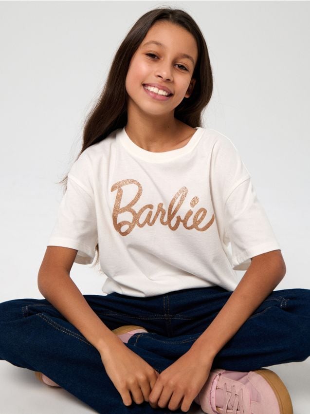 Sinsay - Bavlnené tričko s nápisom Barbie - krémová