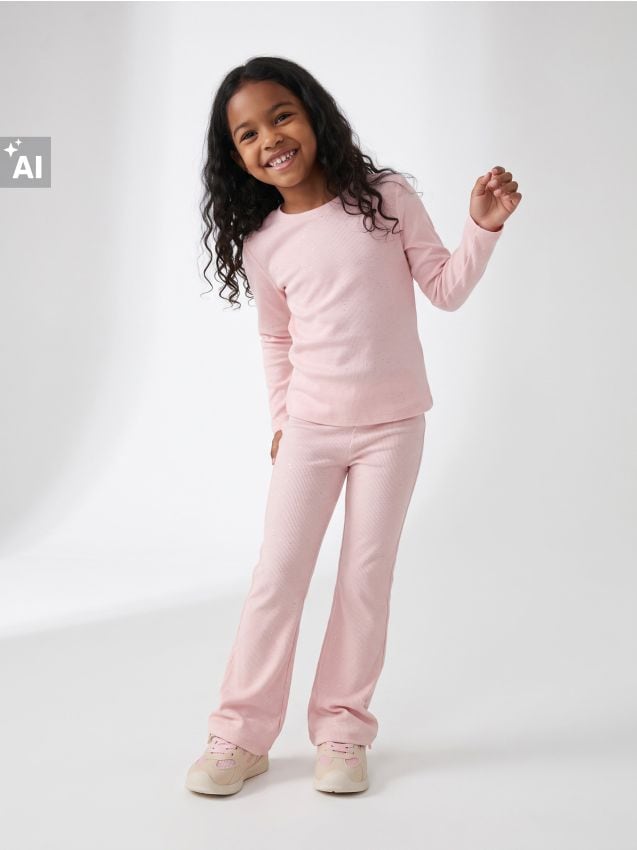 Sinsay - Pantaloni flare striați cu sclipici - roz-pastel
